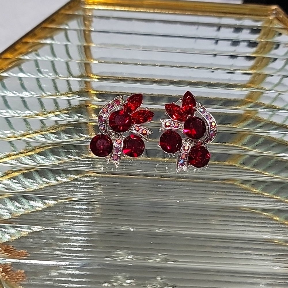 Red Faceted Glass Rhinestone  Aurora Borealis Crystal Stud Earrings